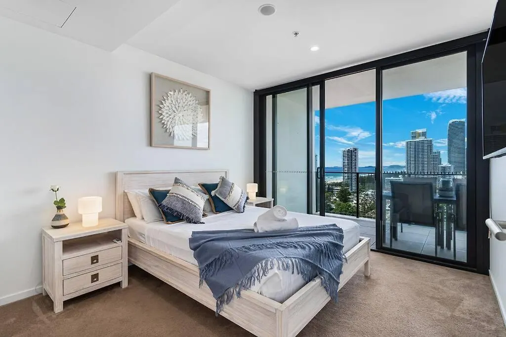 Opus Apartment - Beach At Your Doorstep Short Walk To Light Rail Gold Coast